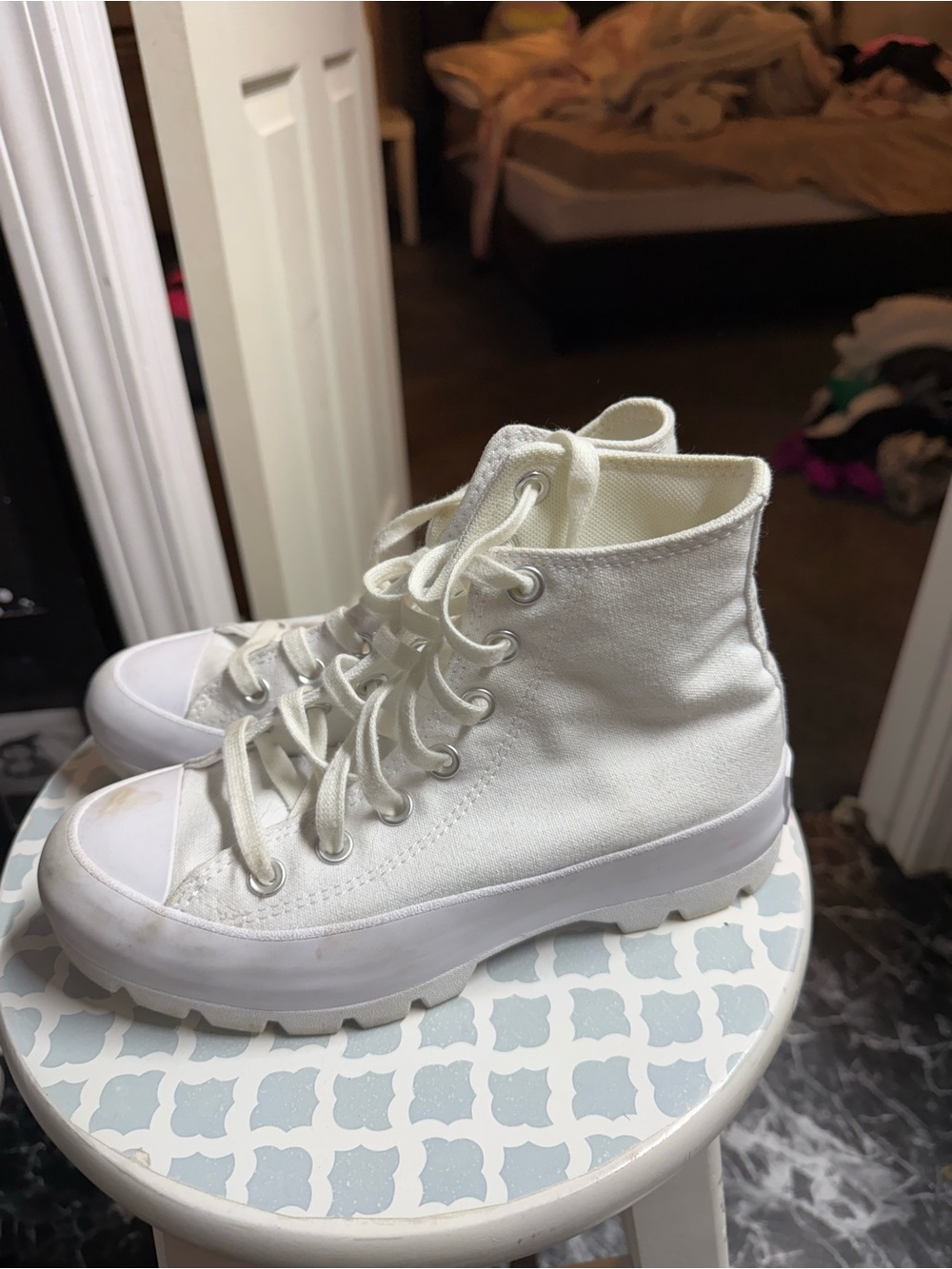 Women's Lace-Up High-Top Canvas Boots in White